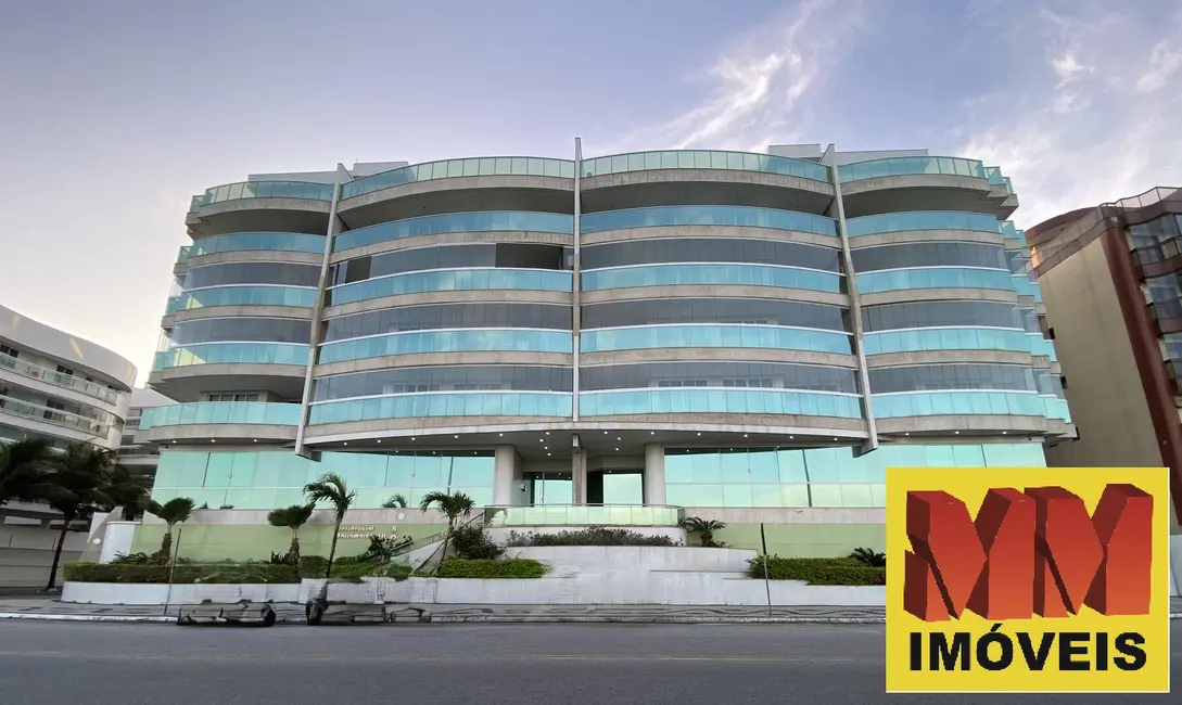 Foto 2 de Apartamento com 3 quartos à venda, 130m2 em Cabo Frio - RJ