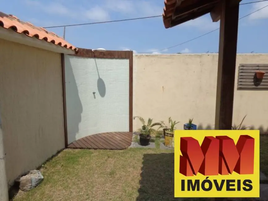 Foto 4 de Casa com 4 quartos à venda e para alugar, 200m2 em Foguete, Cabo Frio - RJ