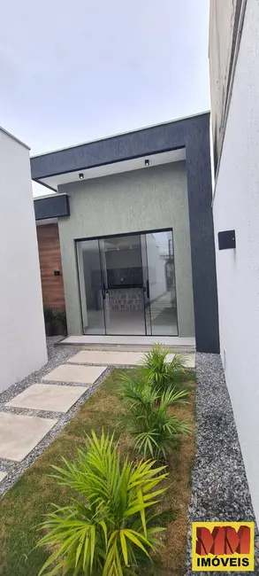 Foto 2 de Casa com 2 quartos à venda, 70m2 em Cabo Frio - RJ