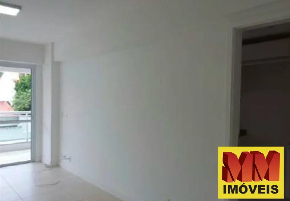 Foto 2 de Apartamento com 3 quartos à venda, 108m2 em São Bento, Cabo Frio - RJ