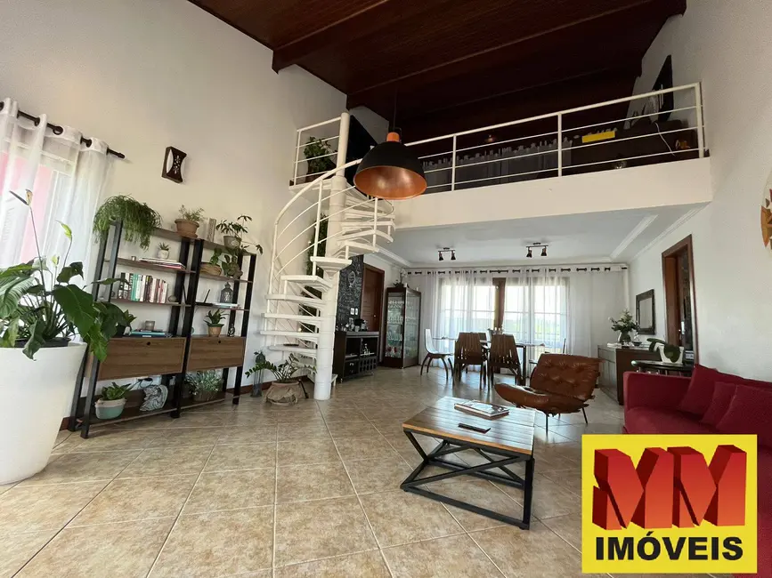 Casa de Condomínio com 5 quartos à venda, 300m2 em Praia do Siqueira, Cabo Frio - RJ - imagem 4 Foto 4 de Casa de Condomínio com 5 quartos à venda, 300m2 em Praia do Siqueira, Cabo Frio - RJ