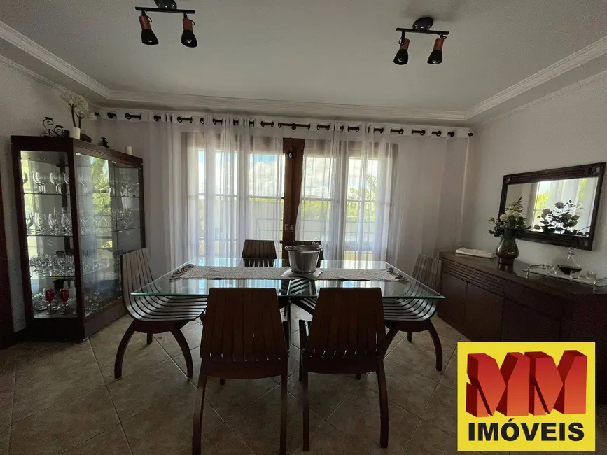 Casa de Condomínio com 5 quartos à venda, 300m2 em Praia do Siqueira, Cabo Frio - RJ - imagem 6 Foto 6 de Casa de Condomínio com 5 quartos à venda, 300m2 em Praia do Siqueira, Cabo Frio - RJ