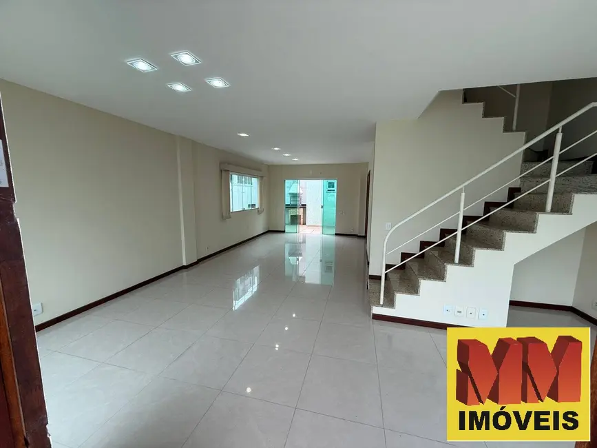 Foto 3 de Casa de Condomínio com 3 quartos à venda, 140m2 em Palmeiras, Cabo Frio - RJ