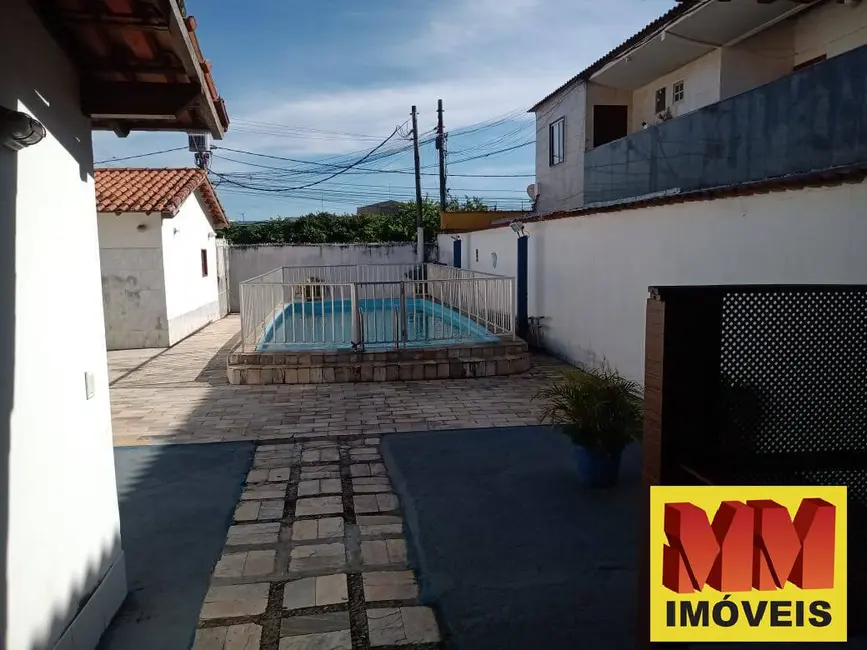 Foto 2 de Casa de Condomínio com 2 quartos à venda, 53m2 em Parque Burle, Cabo Frio - RJ