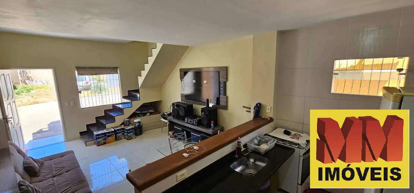 Casa de Condomínio com 2 quartos à venda, 60m2 em Cabo Frio - RJ - imagem 4 Foto 4 de Casa de Condomínio com 2 quartos à venda, 60m2 em Cabo Frio - RJ