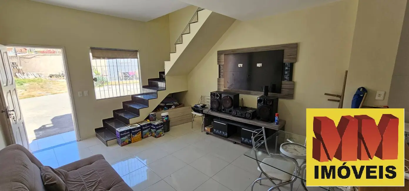 Casa de Condomínio com 2 quartos à venda, 60m2 em Cabo Frio - RJ - imagem 3 Foto 3 de Casa de Condomínio com 2 quartos à venda, 60m2 em Cabo Frio - RJ