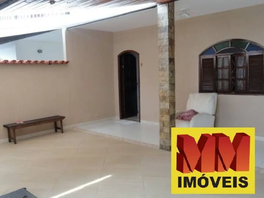 Foto 2 de Casa com 3 quartos à venda, 107m2 em Jardim Olinda, Cabo Frio - RJ