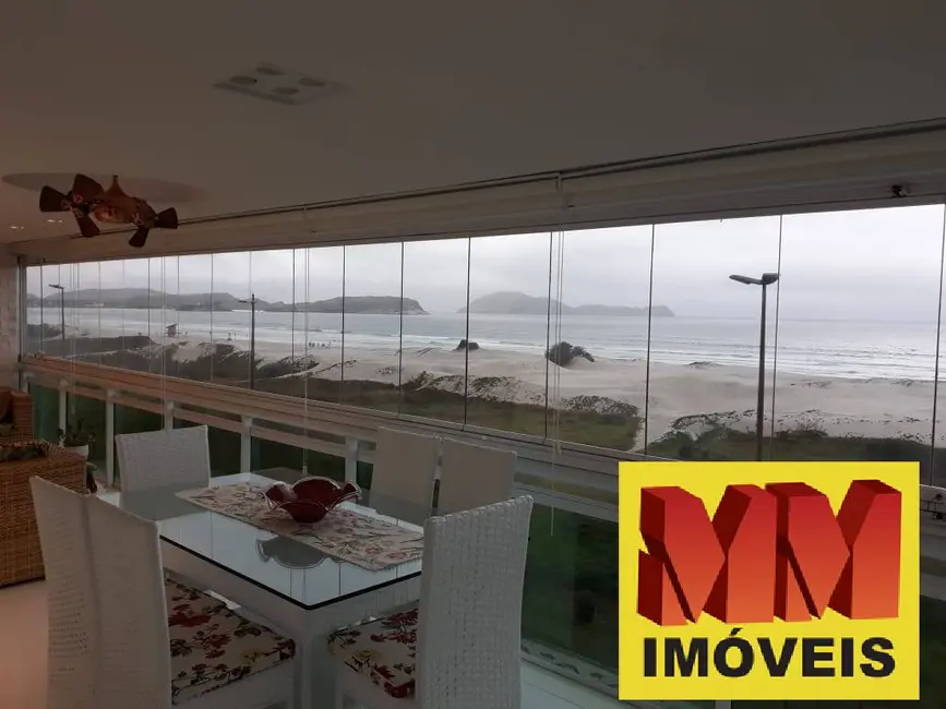 Foto 1 de Apartamento com 3 quartos à venda, 172m2 em Braga, Cabo Frio - RJ