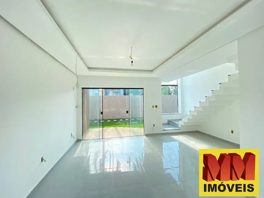 Casa com 4 quartos à venda, 125m2 em Portinho, Cabo Frio - RJ - imagem 3 Foto 3 de Casa com 4 quartos à venda, 125m2 em Portinho, Cabo Frio - RJ