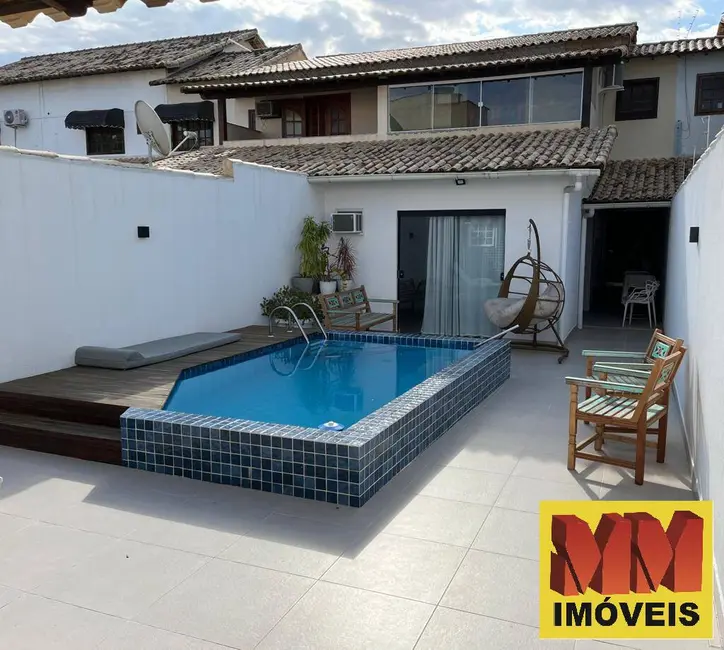 Foto 1 de Casa com 3 quartos à venda, 183m2 em Palmeiras, Cabo Frio - RJ