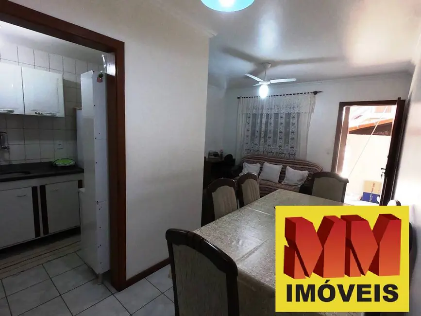 Foto 8 de Casa de Condomínio com 2 quartos à venda, 60m2 em Braga, Cabo Frio - RJ