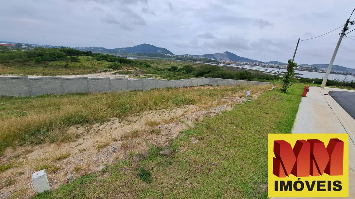 Lote de Condomínio à venda, 252m2 em Balneário São Pedro, Sao Pedro Da Aldeia - RJ - imagem 3 Foto 3 de Lote de Condomínio à venda, 252m2 em Balneário São Pedro, Sao Pedro Da Aldeia - RJ