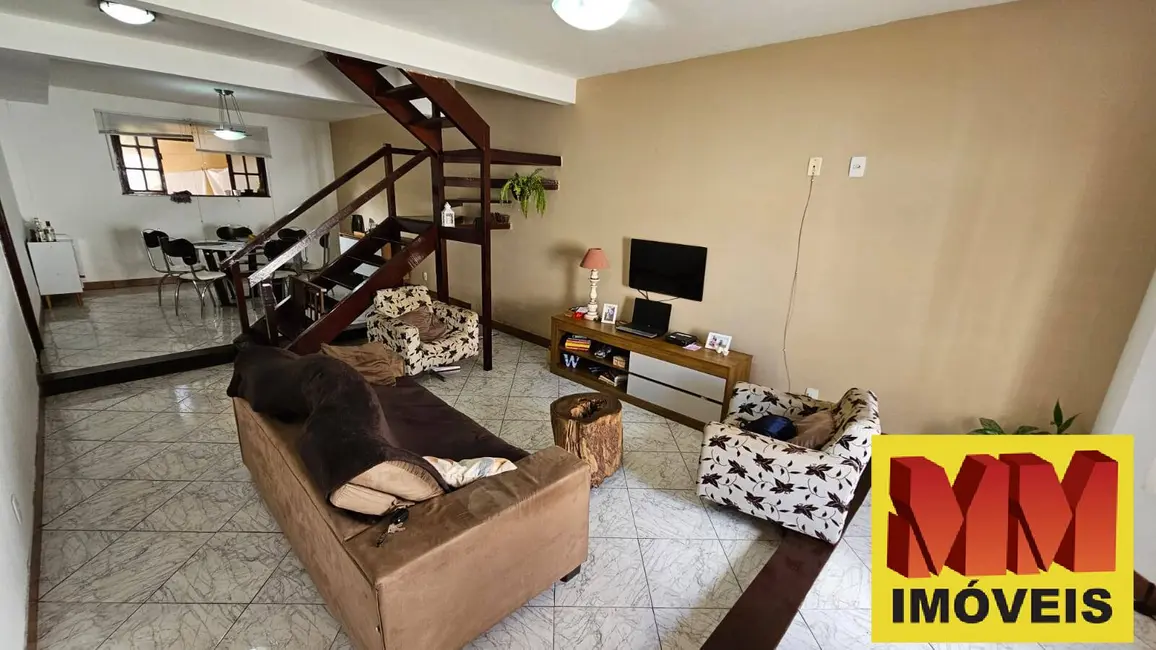 Foto 2 de Casa de Condomínio com 3 quartos à venda, 120m2 em Jardim Flamboyant, Cabo Frio - RJ