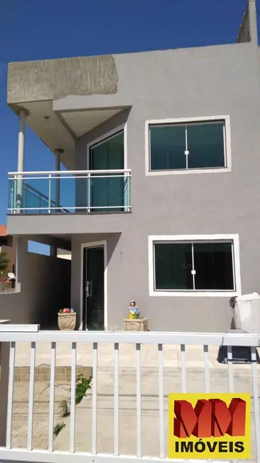 Foto 2 de Casa de Condomínio com 3 quartos à venda, 100m2 em Cabo Frio - RJ