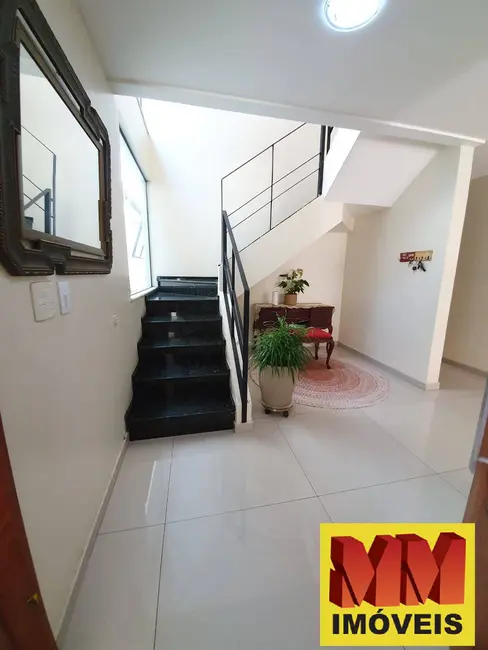Foto 8 de Casa com 5 quartos à venda, 270m2 em Cabo Frio - RJ