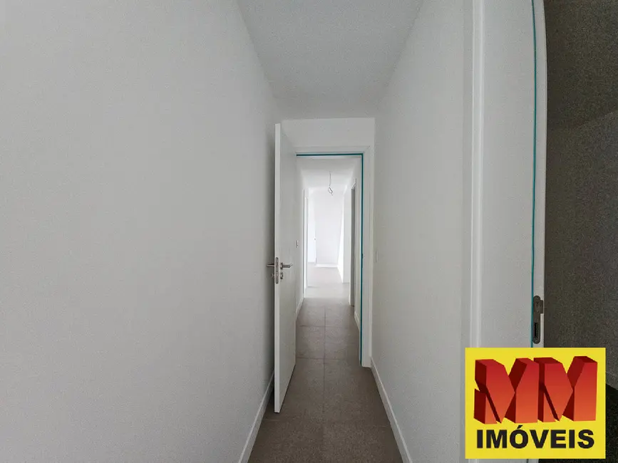 Cobertura com 3 quartos à venda, 248m2 em Centro, Cabo Frio - RJ - imagem 7 Foto 7 de Cobertura com 3 quartos à venda, 248m2 em Centro, Cabo Frio - RJ