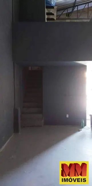 Foto 9 de Armazém / Galpão à venda, 200m2 em Jardim Olinda, Cabo Frio - RJ