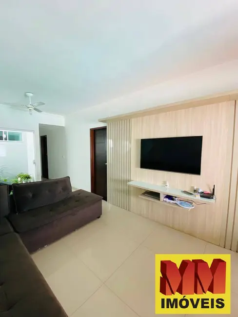 Foto 2 de Casa com 3 quartos à venda, 150m2 em Cabo Frio - RJ