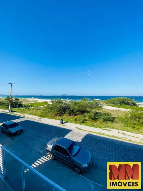 Foto 1 de Casa de Condomínio com 2 quartos à venda, 88m2 em Foguete, Cabo Frio - RJ