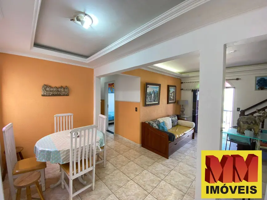 Cobertura com 3 quartos à venda, 160m2 em Centro, Cabo Frio - RJ - imagem 4 Foto 4 de Cobertura com 3 quartos à venda, 160m2 em Centro, Cabo Frio - RJ