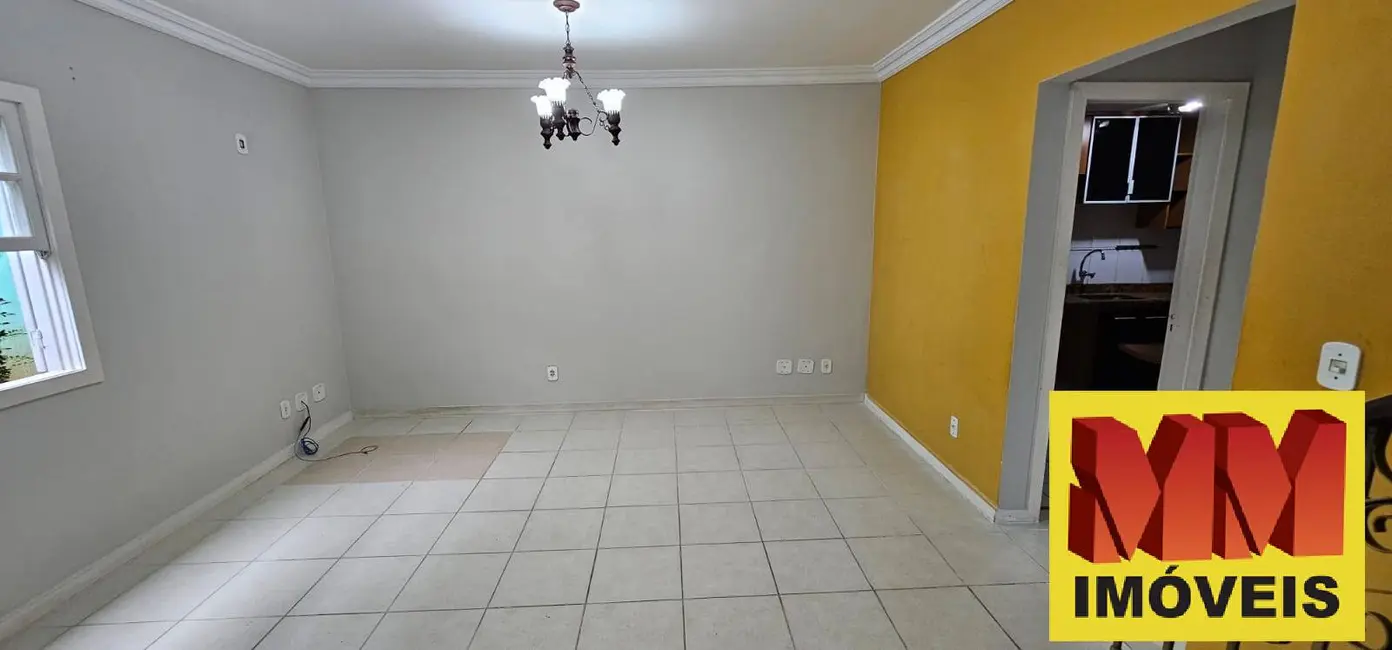 Casa de Condomínio com 3 quartos para alugar, 89m2 em Jardim Olinda, Cabo Frio - RJ - imagem 3 Foto 3 de Casa de Condomínio com 3 quartos para alugar, 89m2 em Jardim Olinda, Cabo Frio - RJ