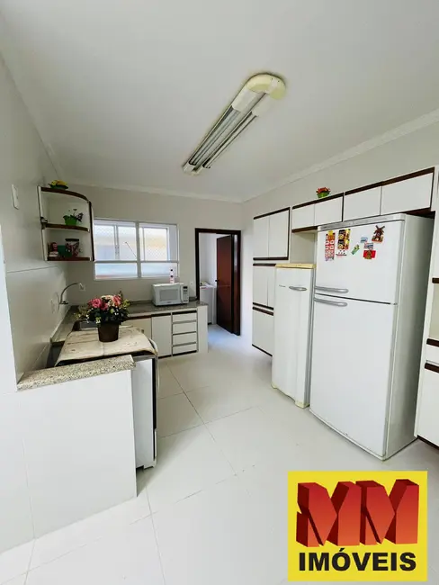 Cobertura com 5 quartos à venda, 300m2 em Algodoal, Cabo Frio - RJ - imagem 6 Foto 6 de Cobertura com 5 quartos à venda, 300m2 em Algodoal, Cabo Frio - RJ