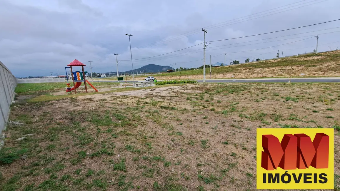 Foto 5 de Lote de Condomínio à venda, 252m2 em Balneário São Pedro, Sao Pedro Da Aldeia - RJ