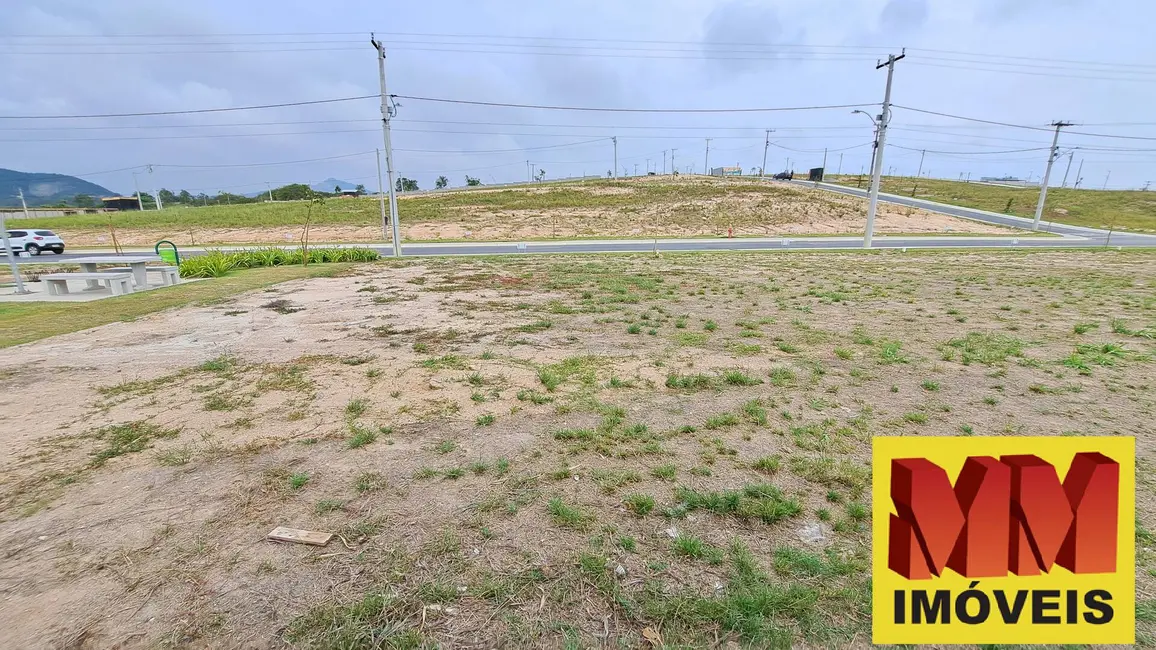 Foto 6 de Lote de Condomínio à venda, 252m2 em Balneário São Pedro, Sao Pedro Da Aldeia - RJ