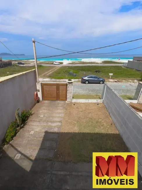Foto 1 de Casa com 3 quartos à venda, 192m2 em Foguete, Cabo Frio - RJ