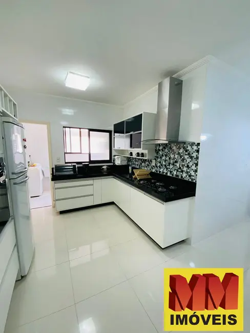 Foto 8 de Apartamento com 3 quartos à venda, 157m2 em Vila Nova, Cabo Frio - RJ