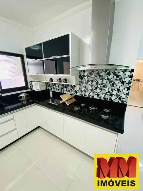 Foto 9 de Apartamento com 3 quartos à venda, 157m2 em Vila Nova, Cabo Frio - RJ