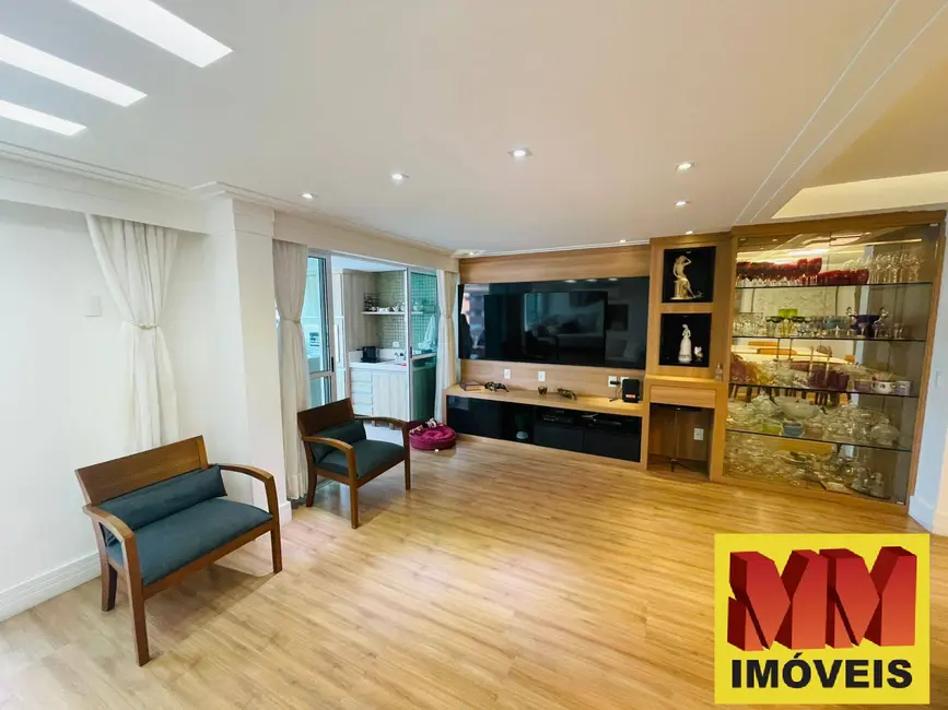 Apartamento com 2 quartos à venda, 110m2 em Centro, Cabo Frio - RJ - imagem 9 Foto 9 de Apartamento com 2 quartos à venda, 110m2 em Centro, Cabo Frio - RJ