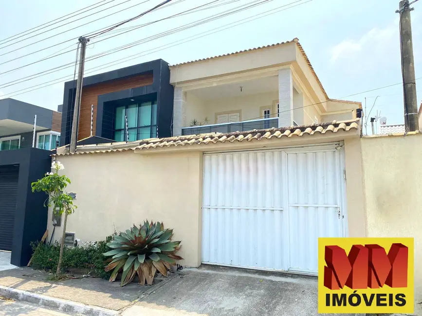 Casa com 4 quartos à venda, 250m2 em Cabo Frio - RJ - imagem 1 Foto 1 de Casa com 4 quartos à venda, 250m2 em Cabo Frio - RJ