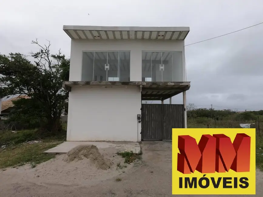 Foto 1 de Casa com 1 quarto à venda, 90m2 em Cabo Frio - RJ