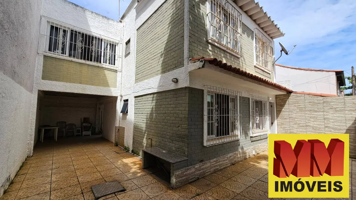 Foto 1 de Casa de Condomínio com 5 quartos para alugar, 132m2 em Braga, Cabo Frio - RJ