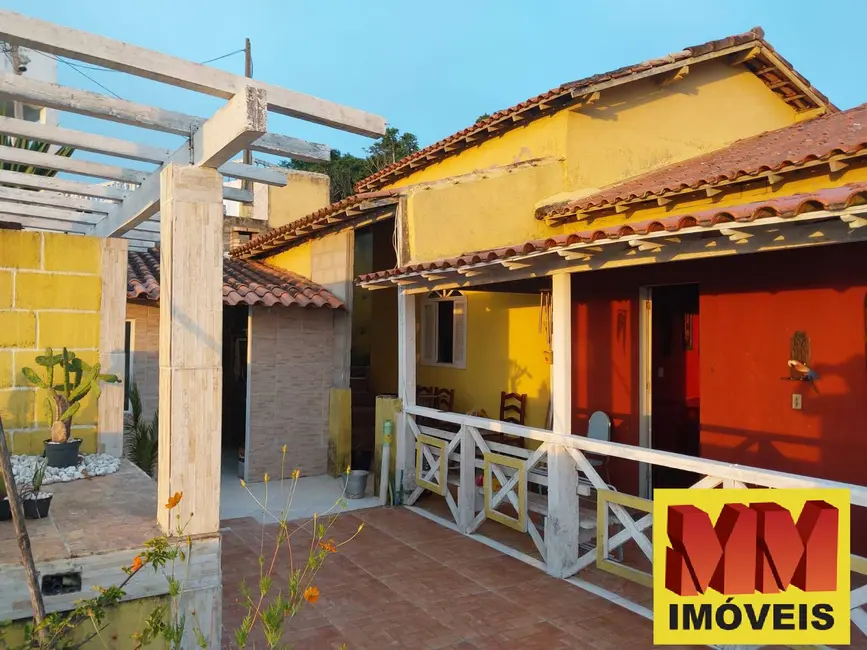 Foto 1 de Casa de Condomínio com 2 quartos para alugar, 95m2 em Ogiva, Cabo Frio - RJ