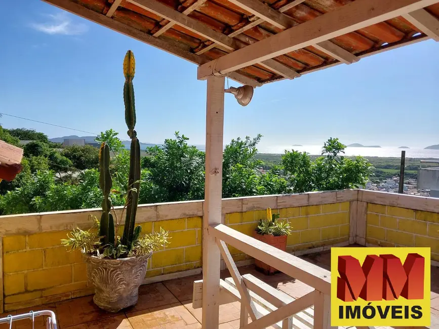 Casa de Condomínio com 2 quartos para alugar, 95m2 em Ogiva, Cabo Frio - RJ - imagem 3 Foto 3 de Casa de Condomínio com 2 quartos para alugar, 95m2 em Ogiva, Cabo Frio - RJ