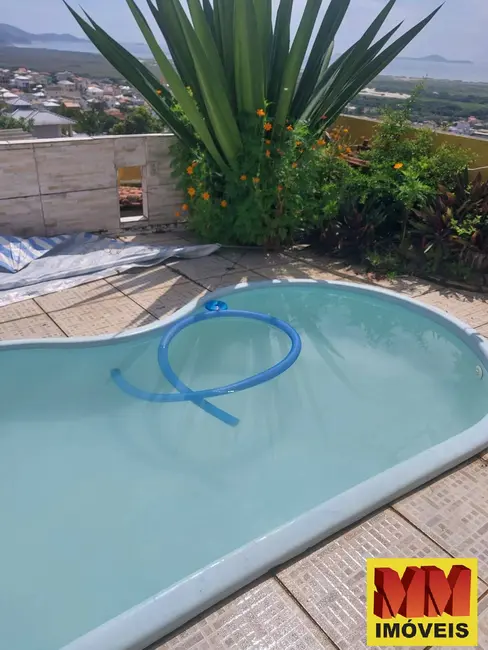 Casa de Condomínio com 2 quartos para alugar, 95m2 em Ogiva, Cabo Frio - RJ - imagem 6 Foto 6 de Casa de Condomínio com 2 quartos para alugar, 95m2 em Ogiva, Cabo Frio - RJ