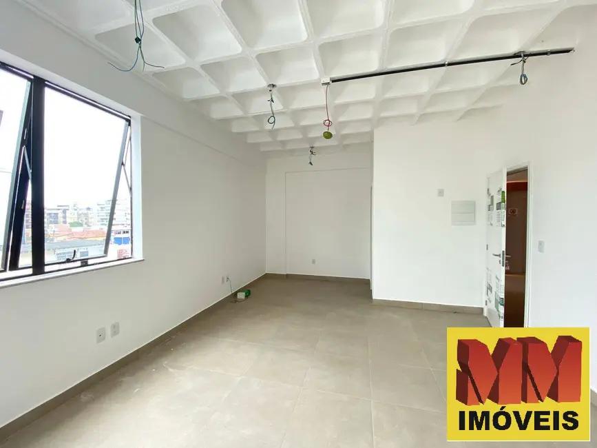 Sala Comercial à venda e para alugar, 30m2 em Passagem, Cabo Frio - RJ - imagem 7 Foto 7 de Sala Comercial à venda e para alugar, 30m2 em Passagem, Cabo Frio - RJ