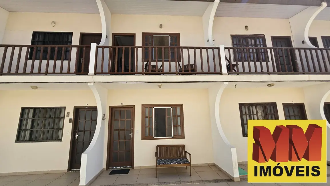 Foto 2 de Casa de Condomínio com 2 quartos à venda, 85m2 em Foguete, Cabo Frio - RJ