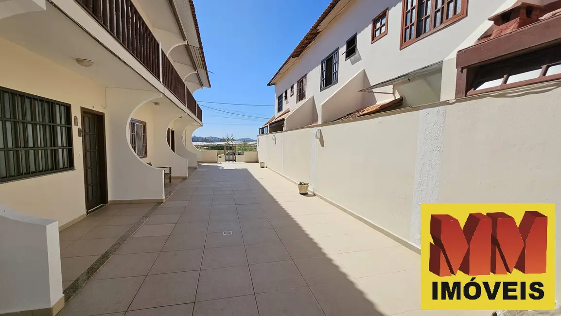 Foto 3 de Casa de Condomínio com 2 quartos à venda, 85m2 em Foguete, Cabo Frio - RJ