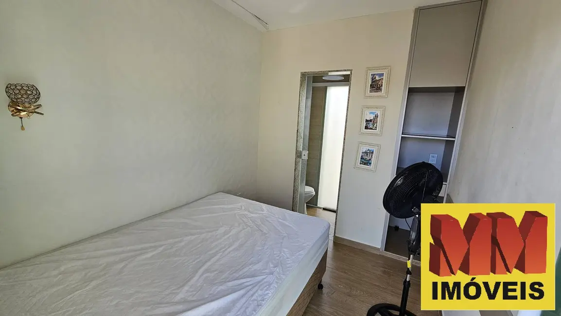 Foto 4 de Casa com 5 quartos à venda, 200m2 em Foguete, Cabo Frio - RJ