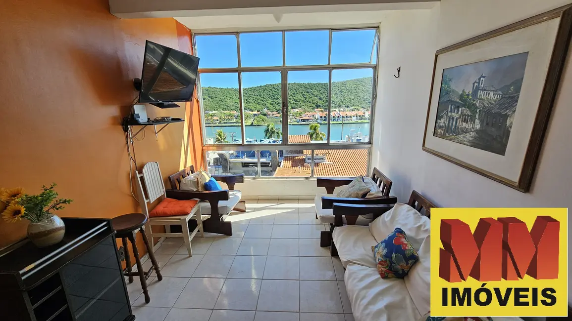 Cobertura com 3 quartos para alugar, 164m2 em Centro, Cabo Frio - RJ - imagem 4 Foto 4 de Cobertura com 3 quartos para alugar, 164m2 em Centro, Cabo Frio - RJ