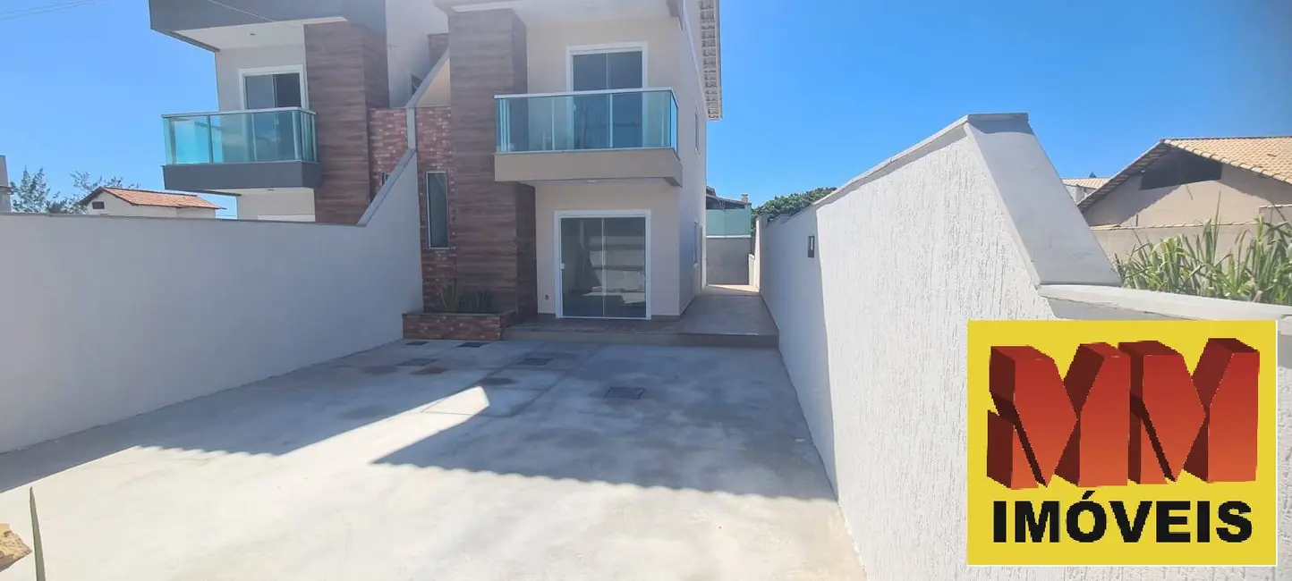 Foto 3 de Casa com 4 quartos à venda, 103m2 em Cabo Frio - RJ