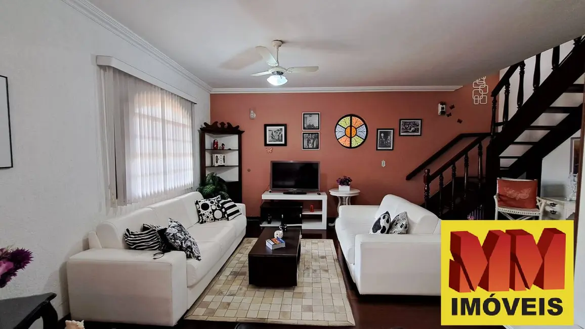 Casa com 4 quartos à venda, 342m2 em Parque Central, Cabo Frio - RJ - imagem 9 Foto 9 de Casa com 4 quartos à venda, 342m2 em Parque Central, Cabo Frio - RJ