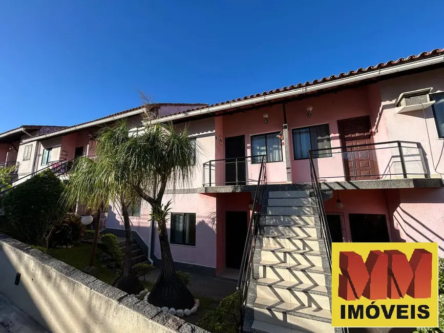 Foto 2 de Casa de Condomínio com 2 quartos à venda e para alugar, 50m2 em Ogiva, Cabo Frio - RJ