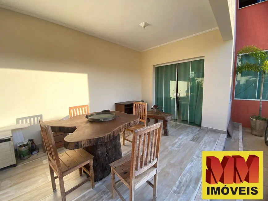 Foto 4 de Casa com 3 quartos à venda, 120m2 em Jardim Flamboyant, Cabo Frio - RJ