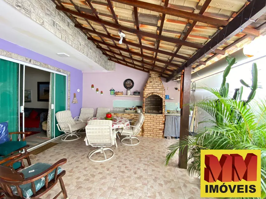 Foto 3 de Casa com 4 quartos à venda, 200m2 em Palmeiras, Cabo Frio - RJ