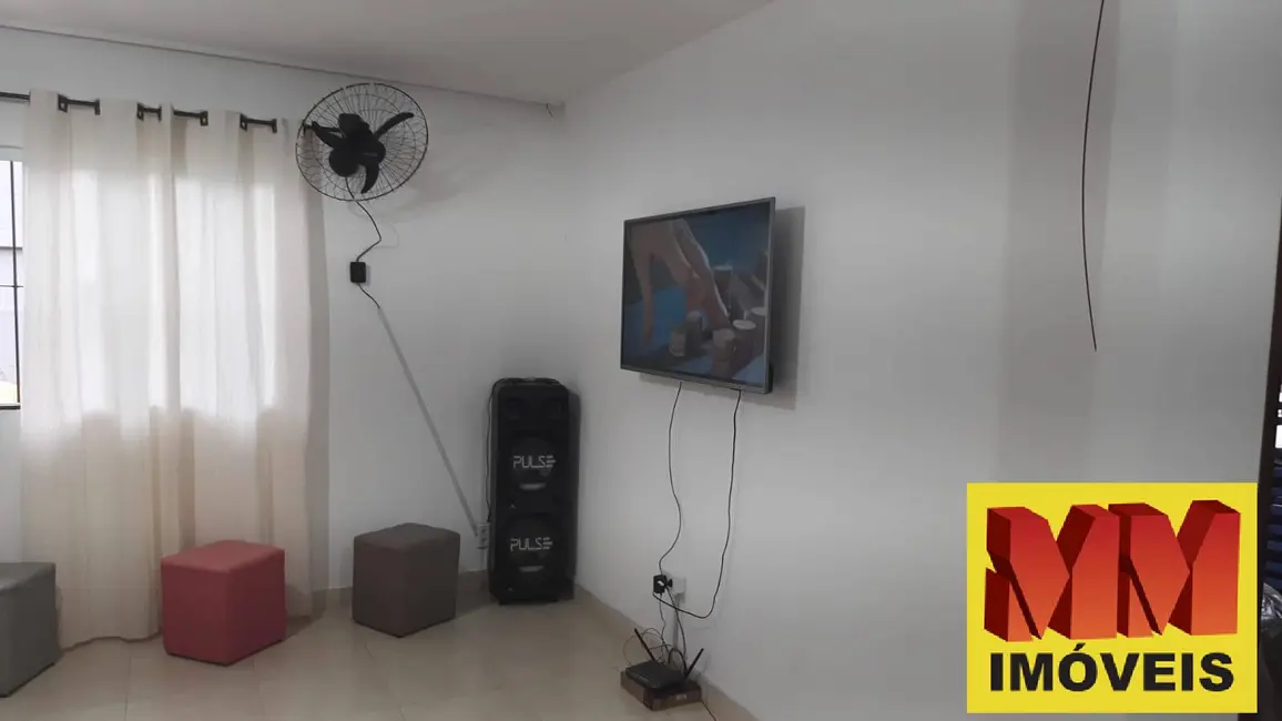 Foto 3 de Casa com 4 quartos à venda, 114m2 em Cabo Frio - RJ