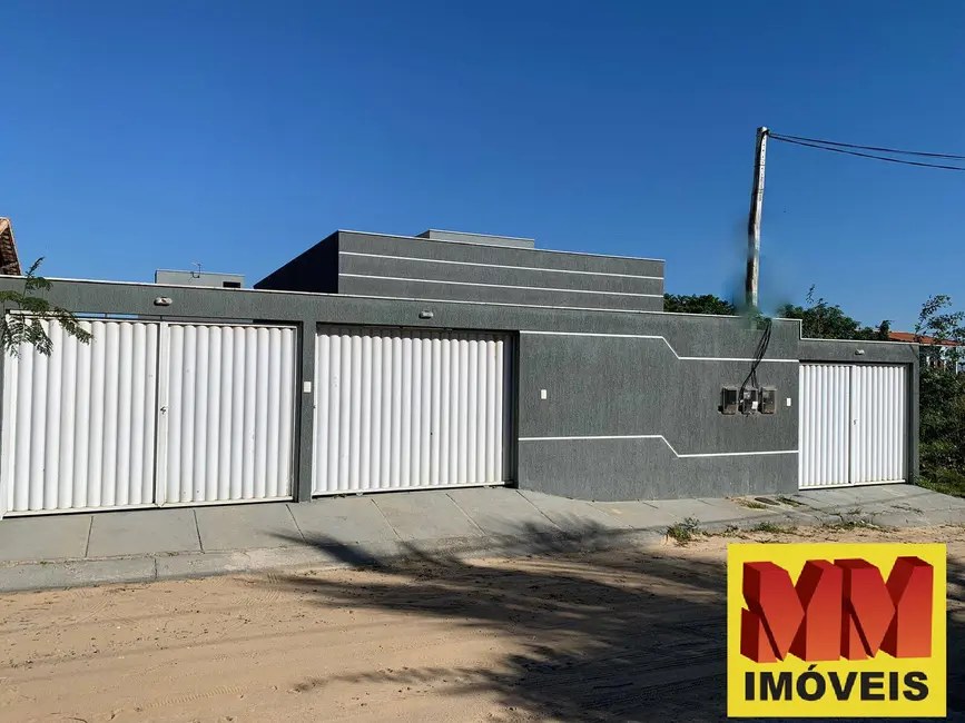 Foto 1 de Casa com 2 quartos à venda, 60m2 em Cabo Frio - RJ